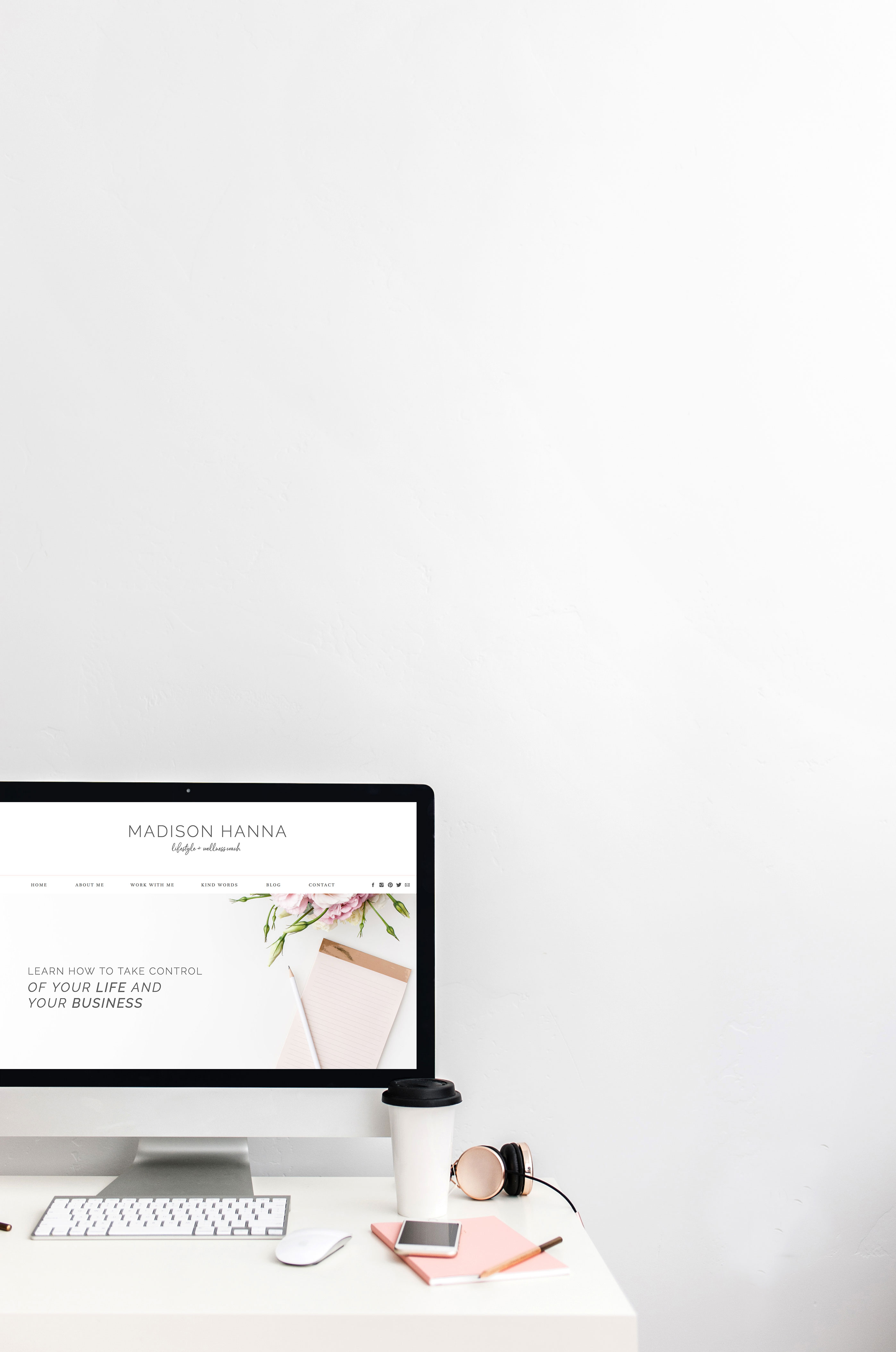 iMac mockup of showit website template for virtual assistants by Jessica Gingrich